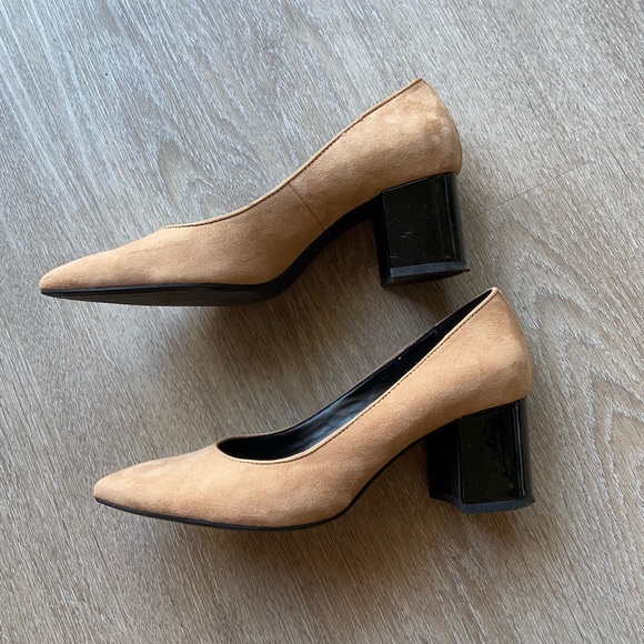 💔SOLD💔 Bershka pointed block mid heels 6.5 - Picture 3 of 5